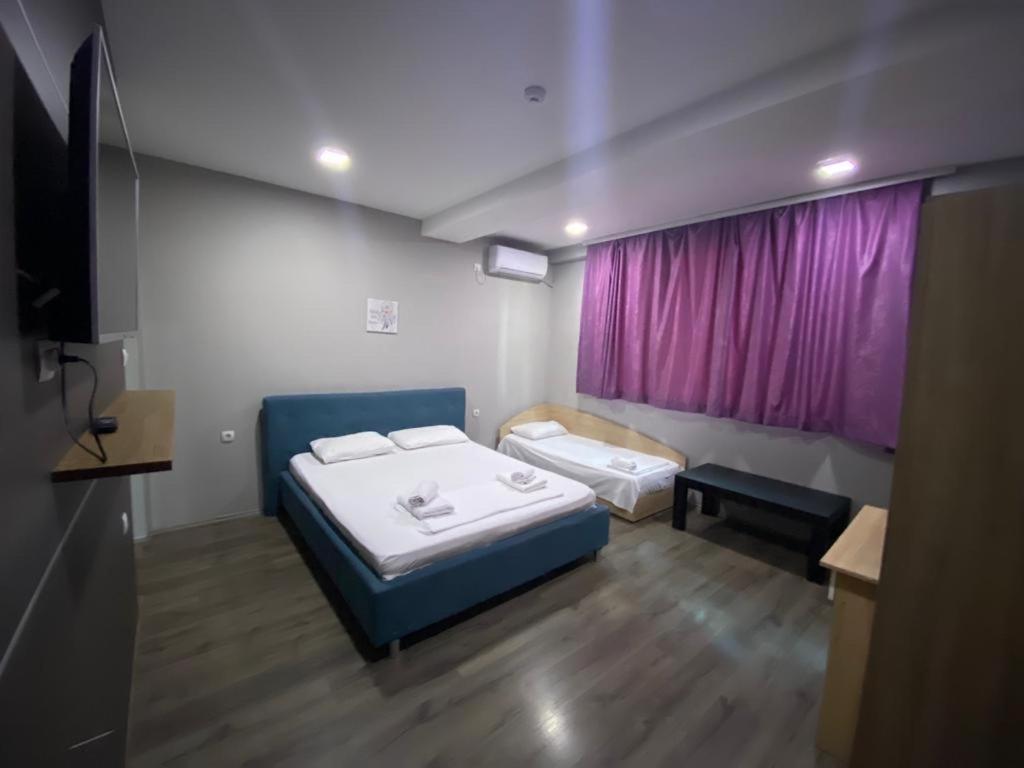 Fama Aparthotel Skopje Bagian luar foto